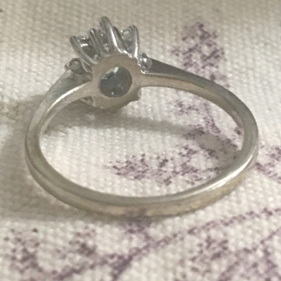 Preloved dainty solid 10K Aquamarine with sapphire side stones. - Picture 7 of 7